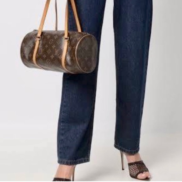 Louis Vuitton Handbags - 💯% Authentic Louis Vuitton Monogram Canvas Papillon 26🌺